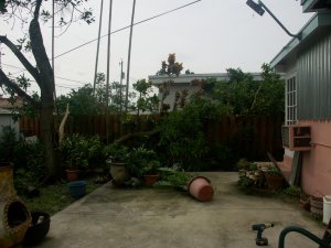 10-24-05hurricane wilma 059.jpg